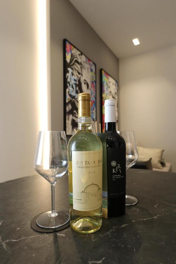 Renovated & Fully Equipped-Luxurious-2Room Fontana Suite, It Just Doesn'T Get Any Better! 奧爾比亞 外观 照片