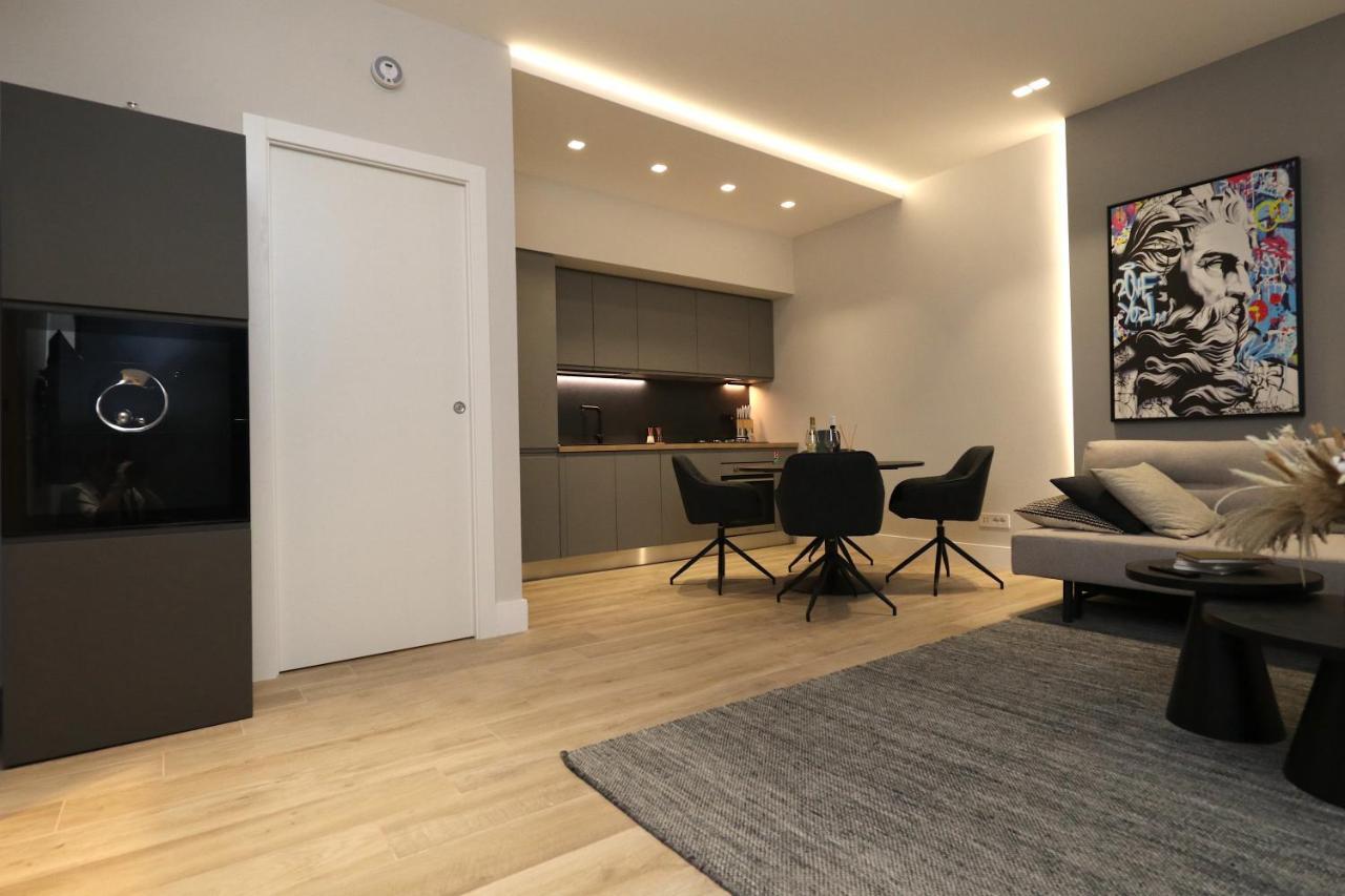 Renovated & Fully Equipped-Luxurious-2Room Fontana Suite, It Just Doesn'T Get Any Better! 奧爾比亞 外观 照片